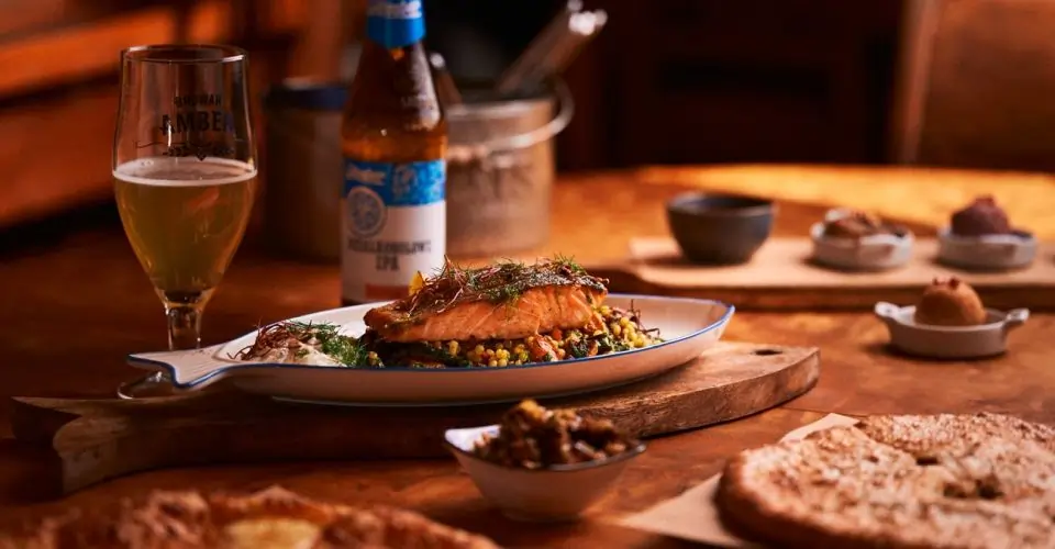 ryba i piwo na stole